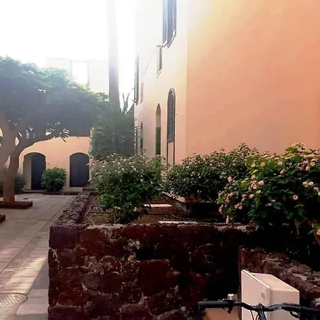 Apartment With Large Relax Terrace And Equipment *